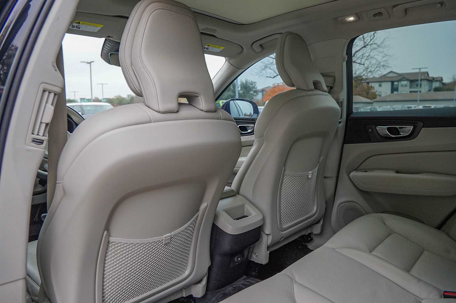 Thumbnail: 2023 Volvo XC60 - 26