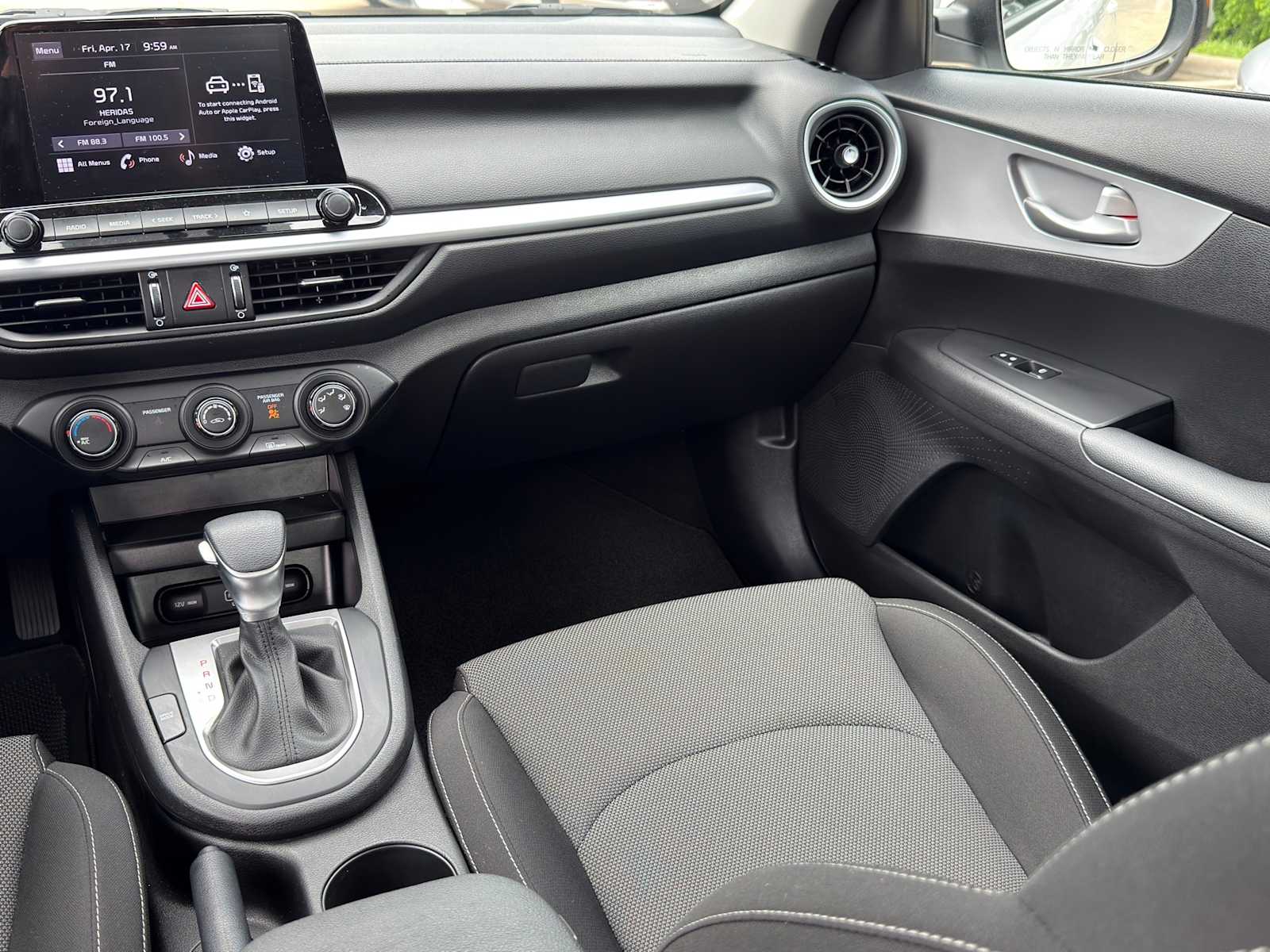 Thumbnail: 2023 Kia Forte - 21