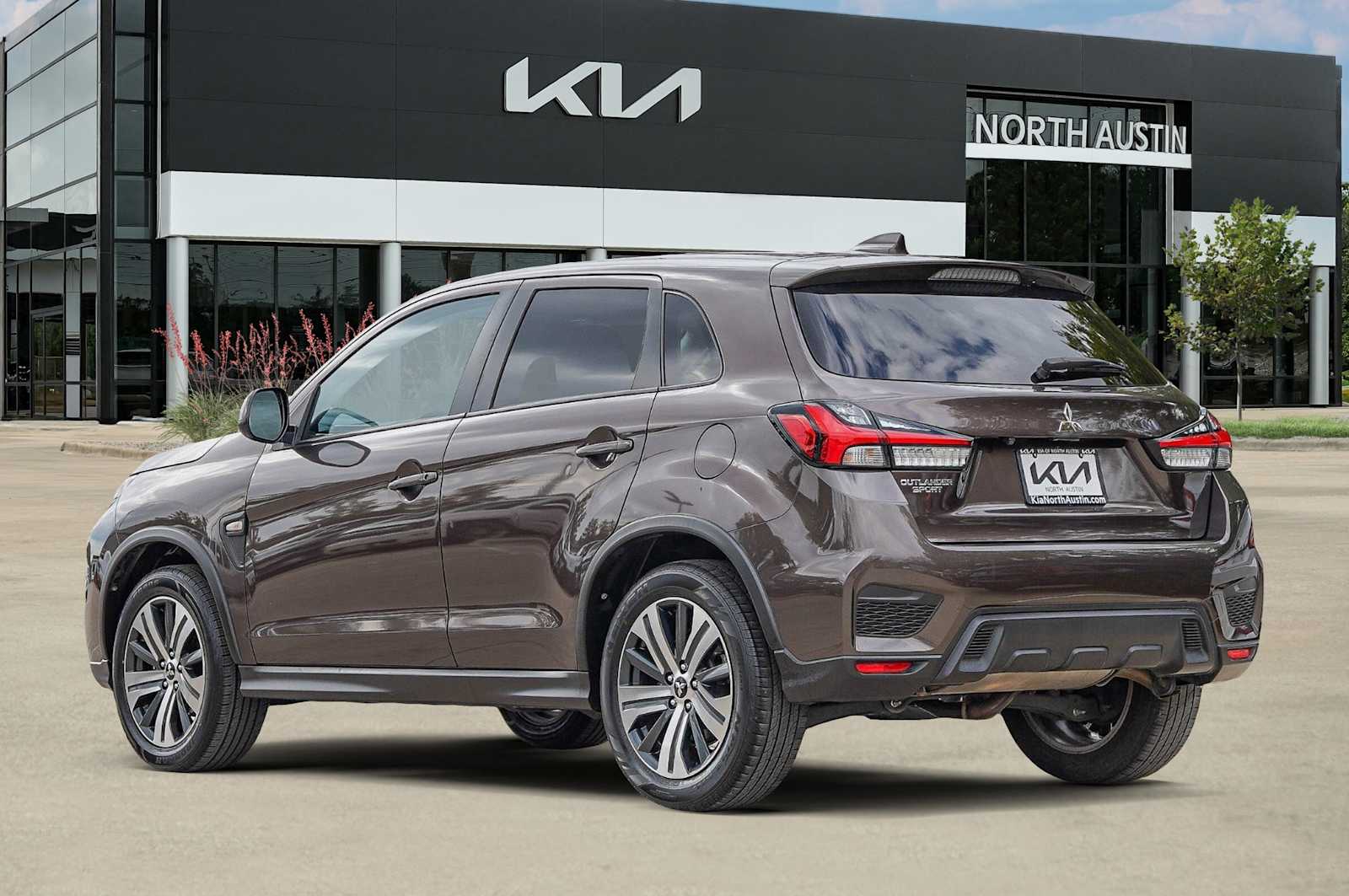 Thumbnail: 2021 Mitsubishi Outlander Sport - 5