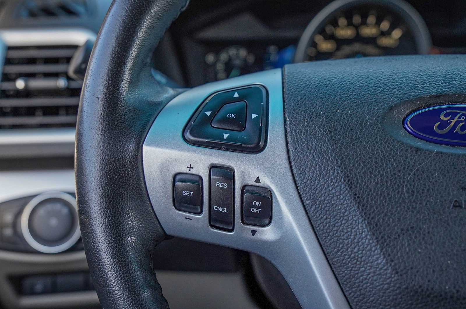 Thumbnail: 2012 Ford Explorer - 13