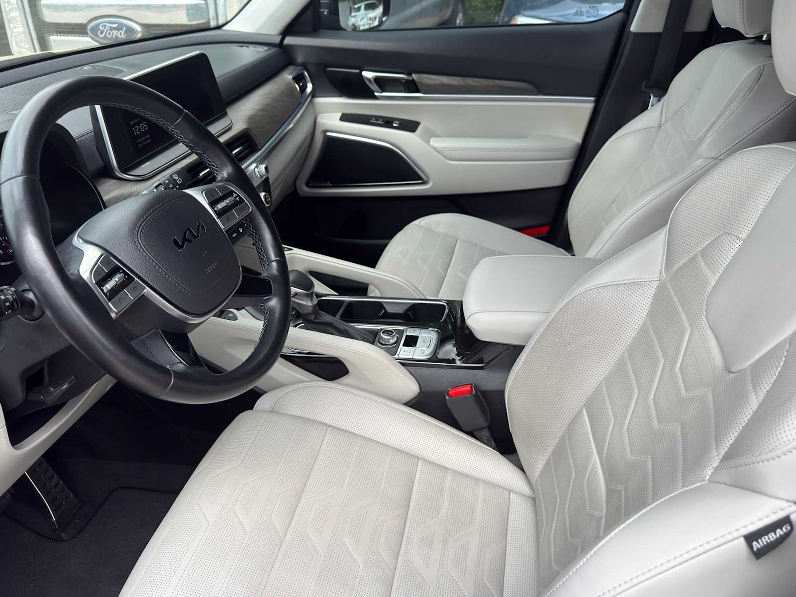 Thumbnail: 2022 Kia Telluride - 14