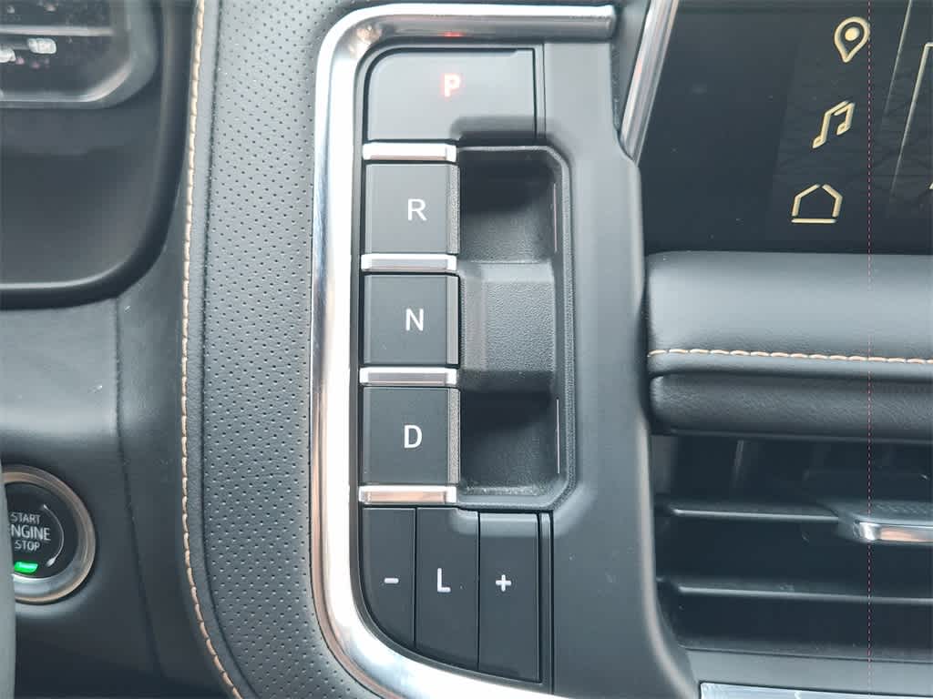 2024 GMC Yukon AT4 21