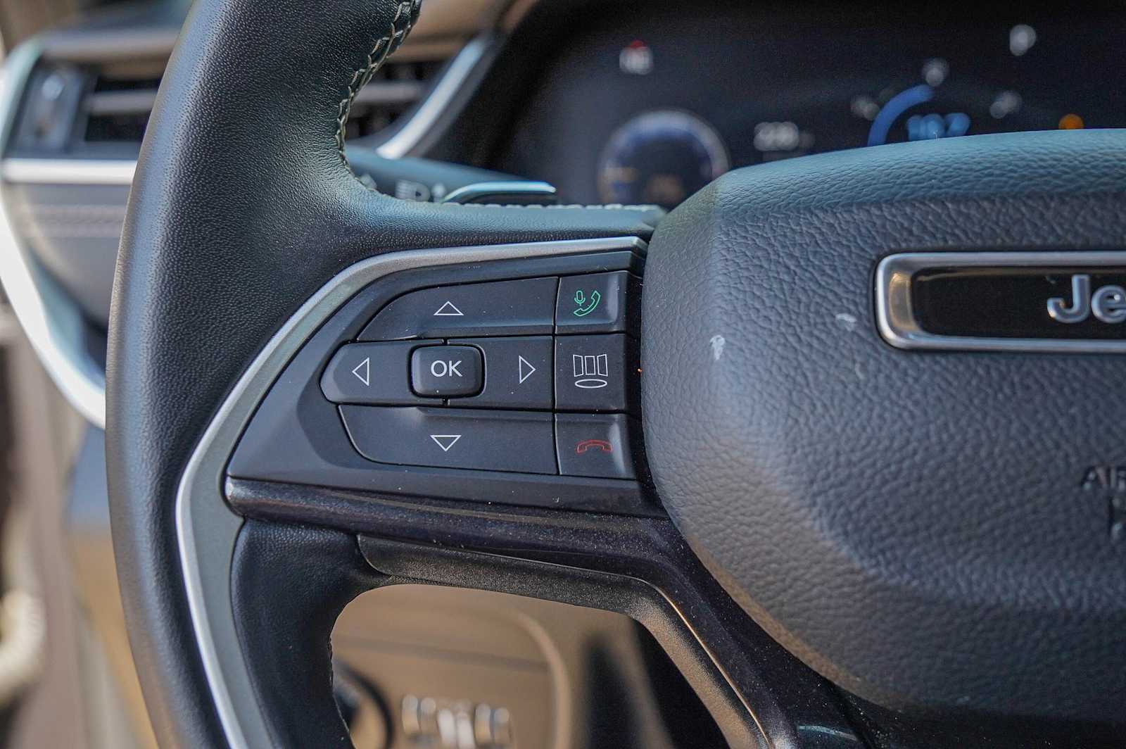 Thumbnail: 2022 Jeep Grand Cherokee - 13