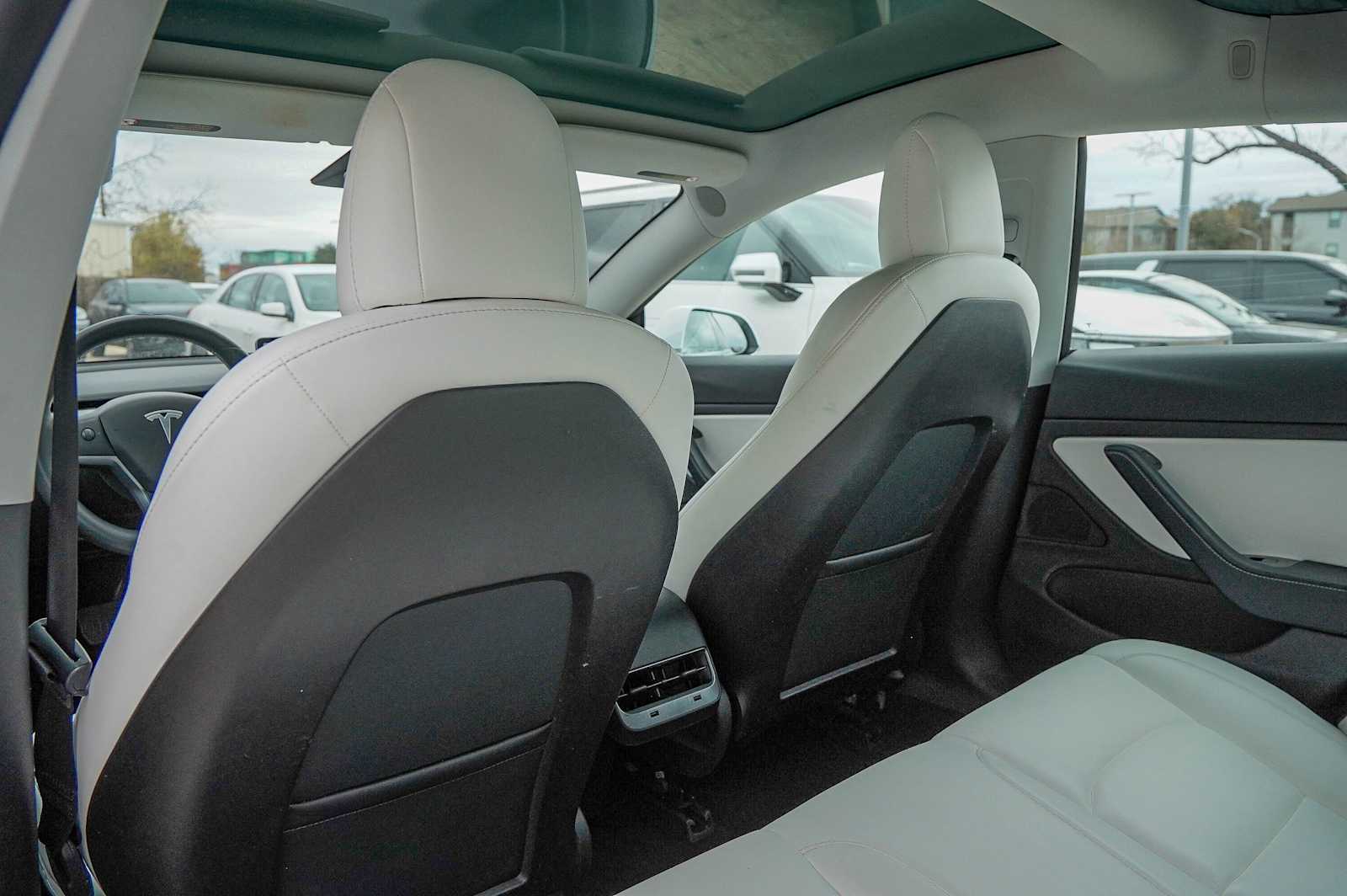 Thumbnail: 2020 Tesla Model 3 - 26