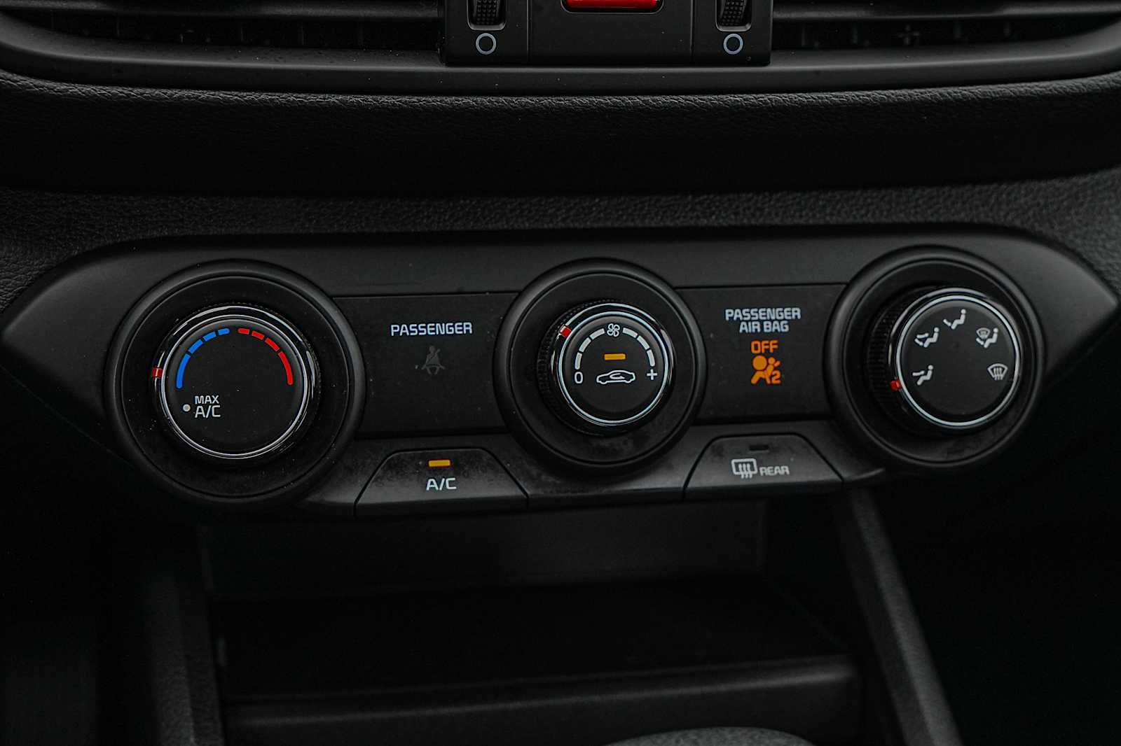 Thumbnail: 2024 Kia Forte - 19