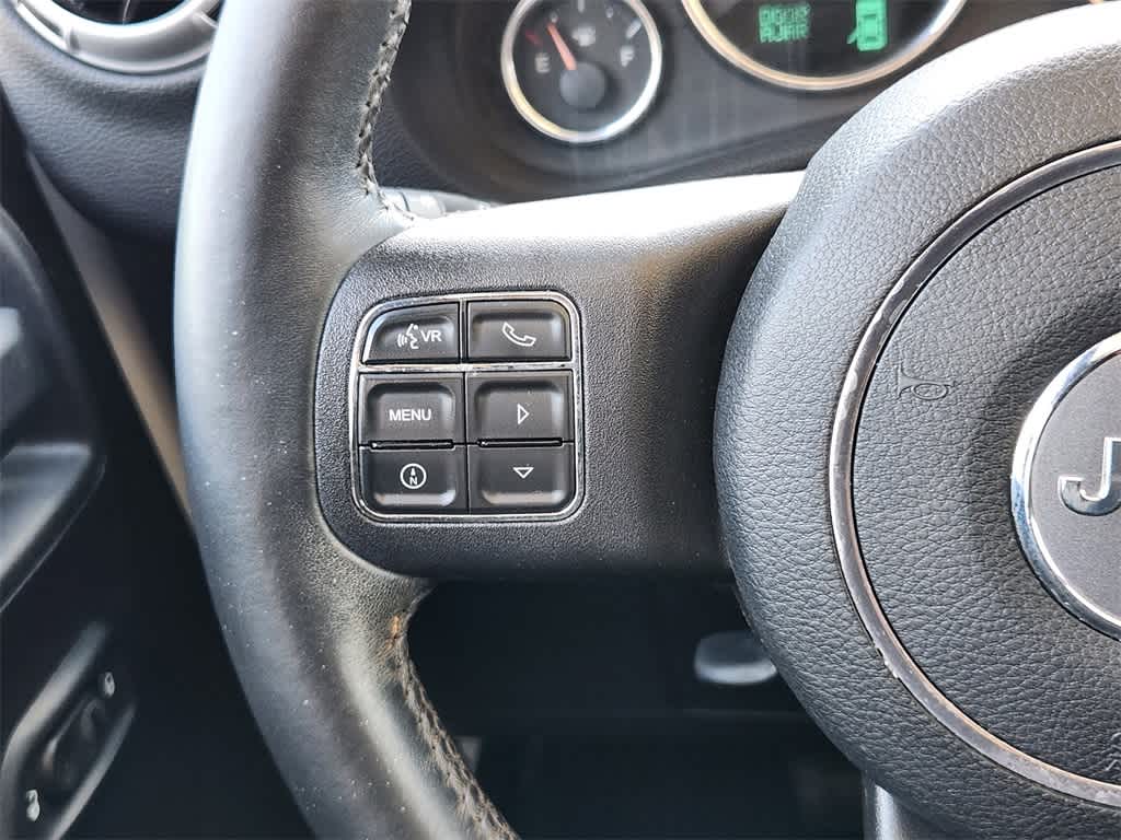 Thumbnail: 2016 Jeep Wrangler - 27