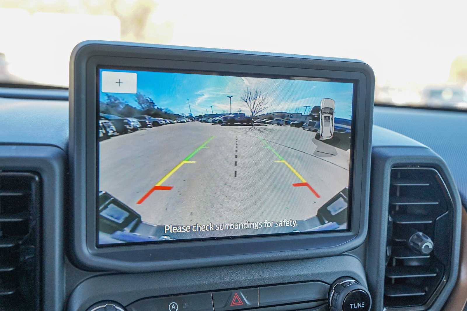 Thumbnail: 2023 Ford Bronco Sport - 17