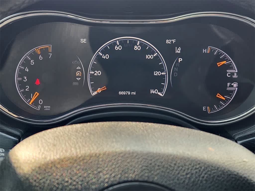 Thumbnail: 2018 Jeep Grand Cherokee - 14