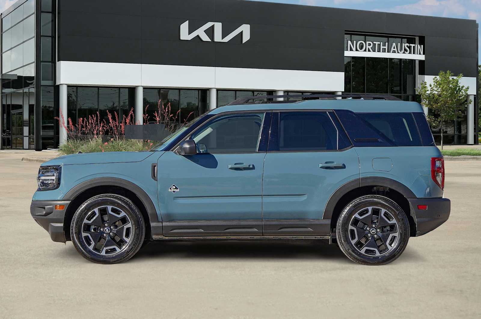 Thumbnail: 2023 Ford Bronco Sport - 4