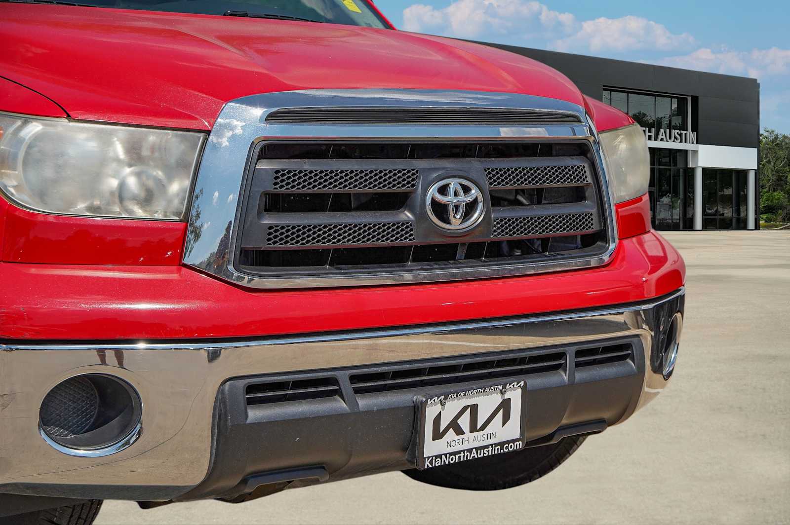 Thumbnail: 2011 Toyota Tundra - 3