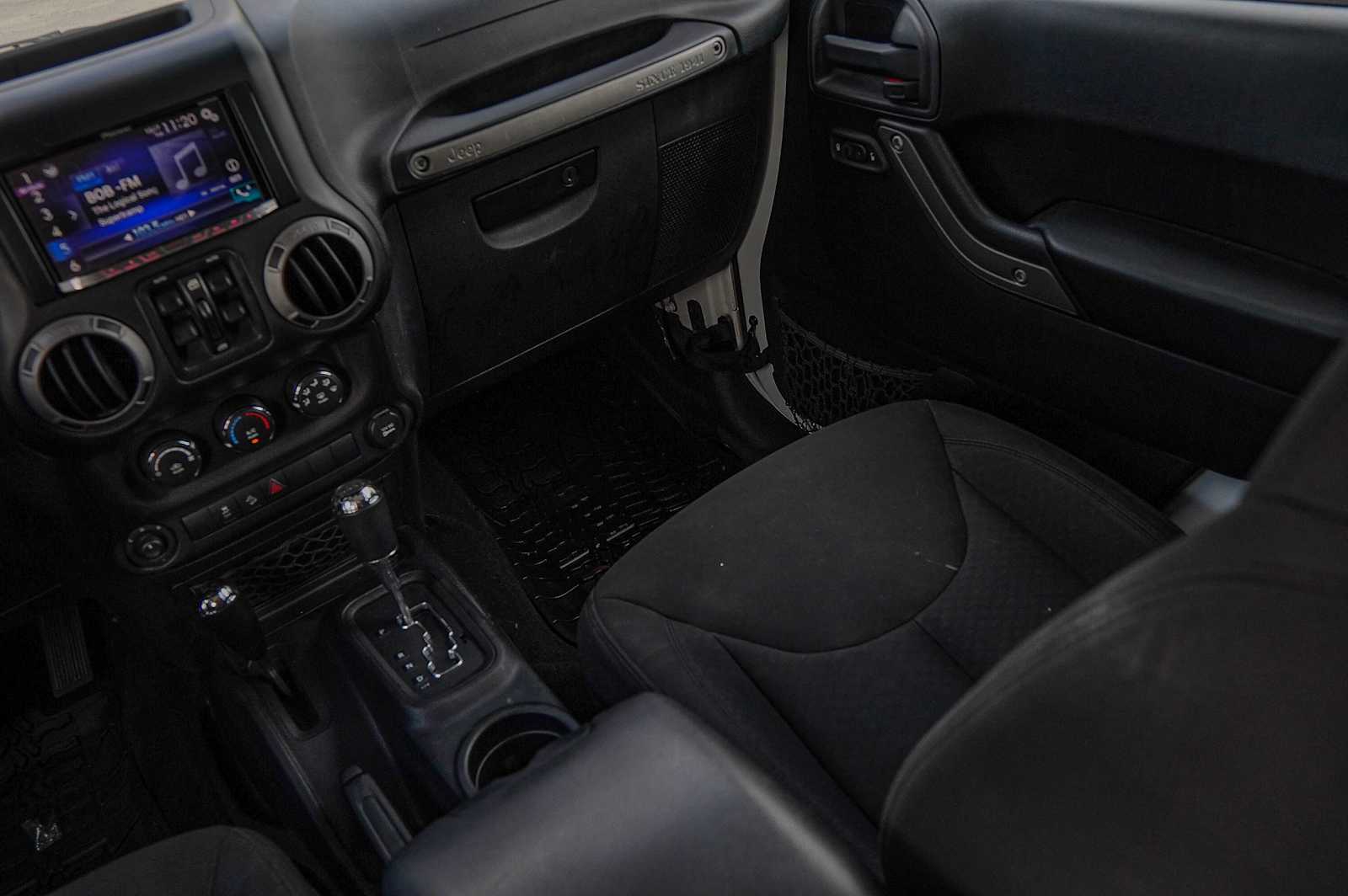 Thumbnail: 2016 Jeep Wrangler - 25