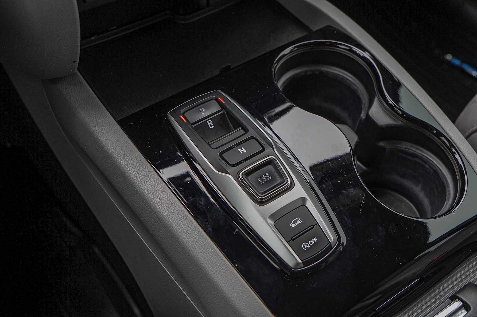 Thumbnail: 2018 Honda Pilot - 21