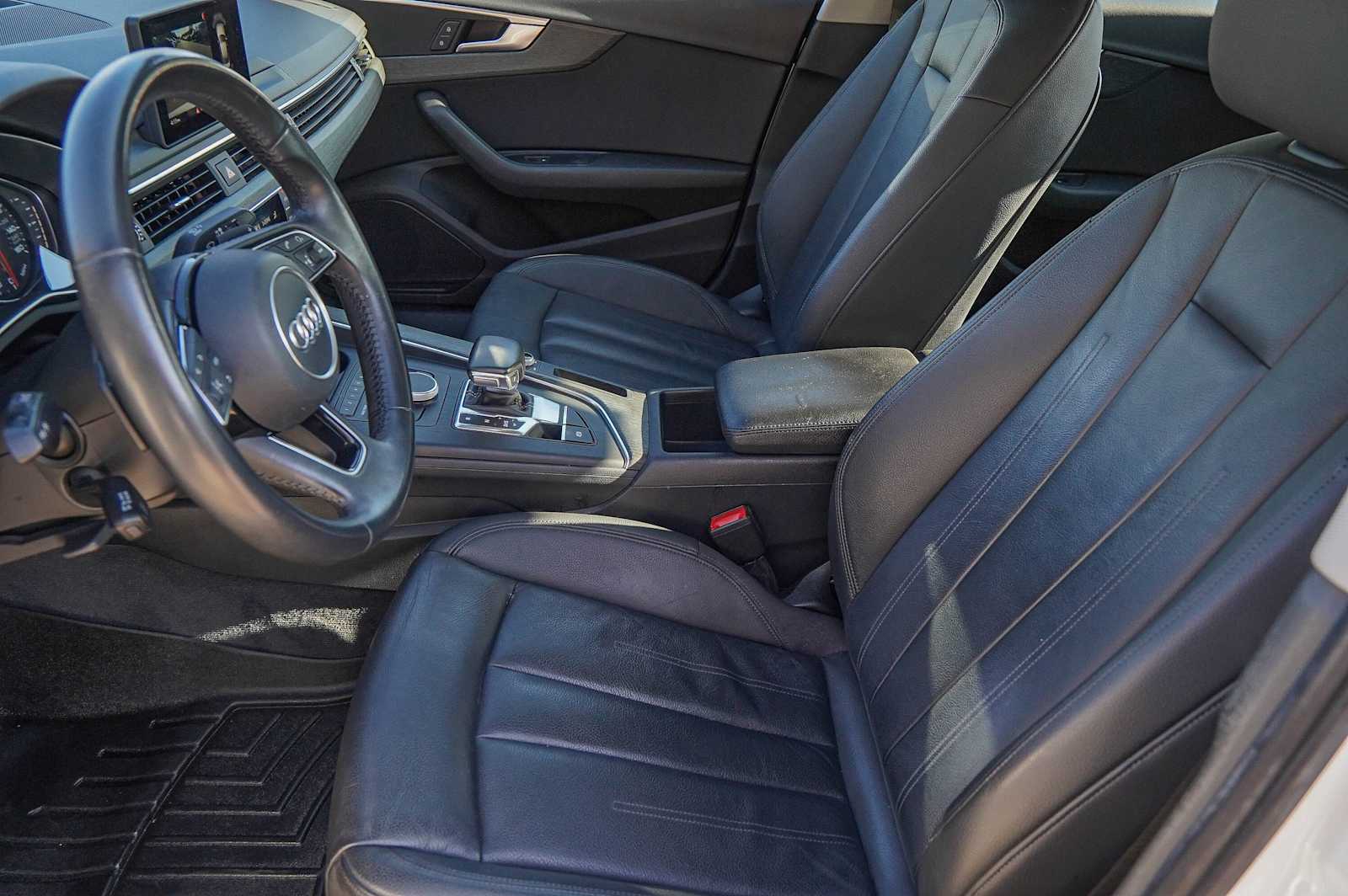 Thumbnail: 2019 Audi A4 - 10