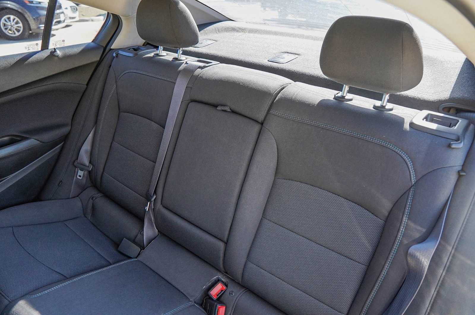 Thumbnail: 2017 Chevrolet Cruze - 29