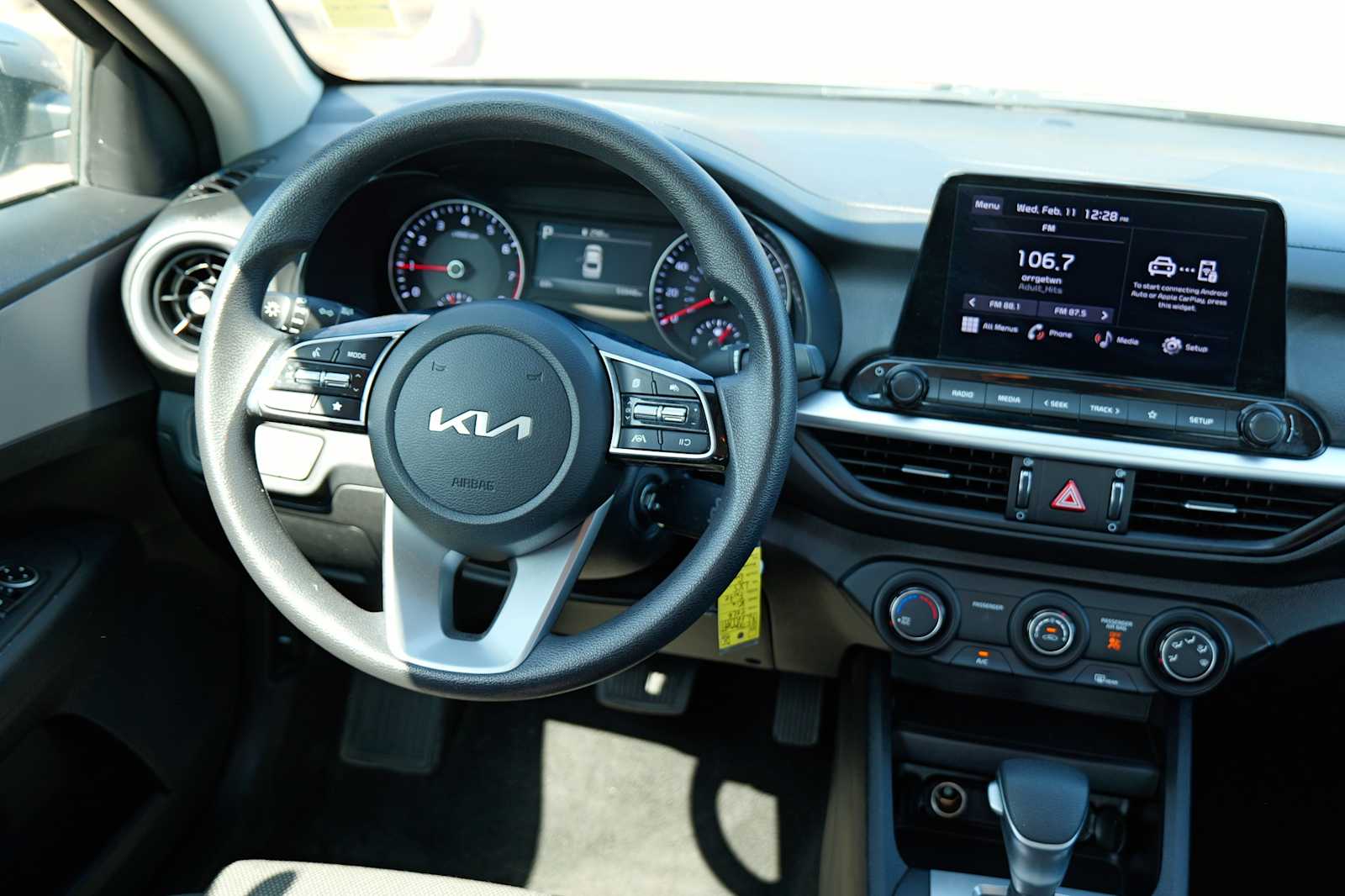 Thumbnail: 2024 Kia Forte - 27