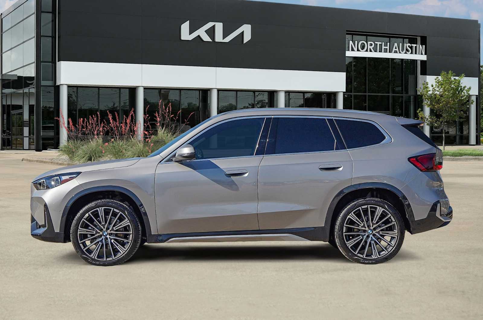 Thumbnail: 2025 BMW X1 - 5