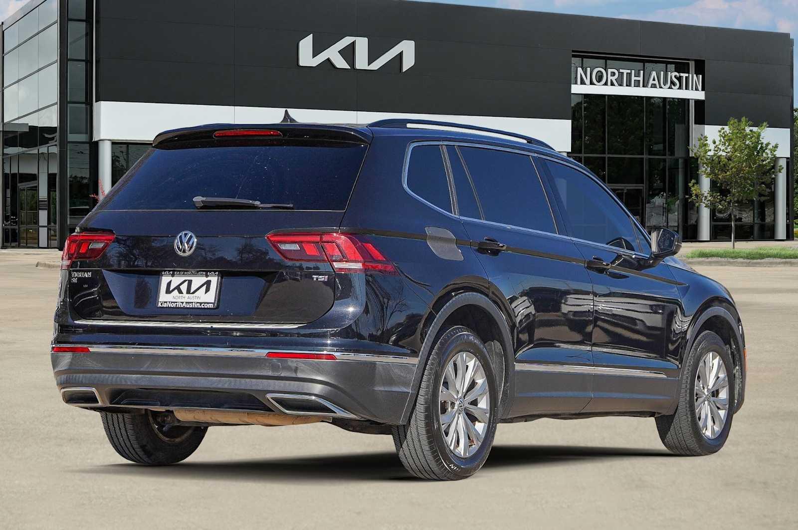 Thumbnail: 2018 Volkswagen Tiguan - 6