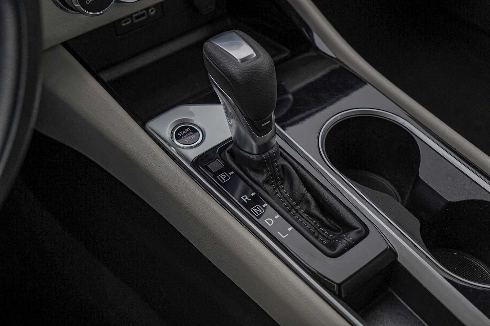 Thumbnail: 2024 Nissan Altima - 20