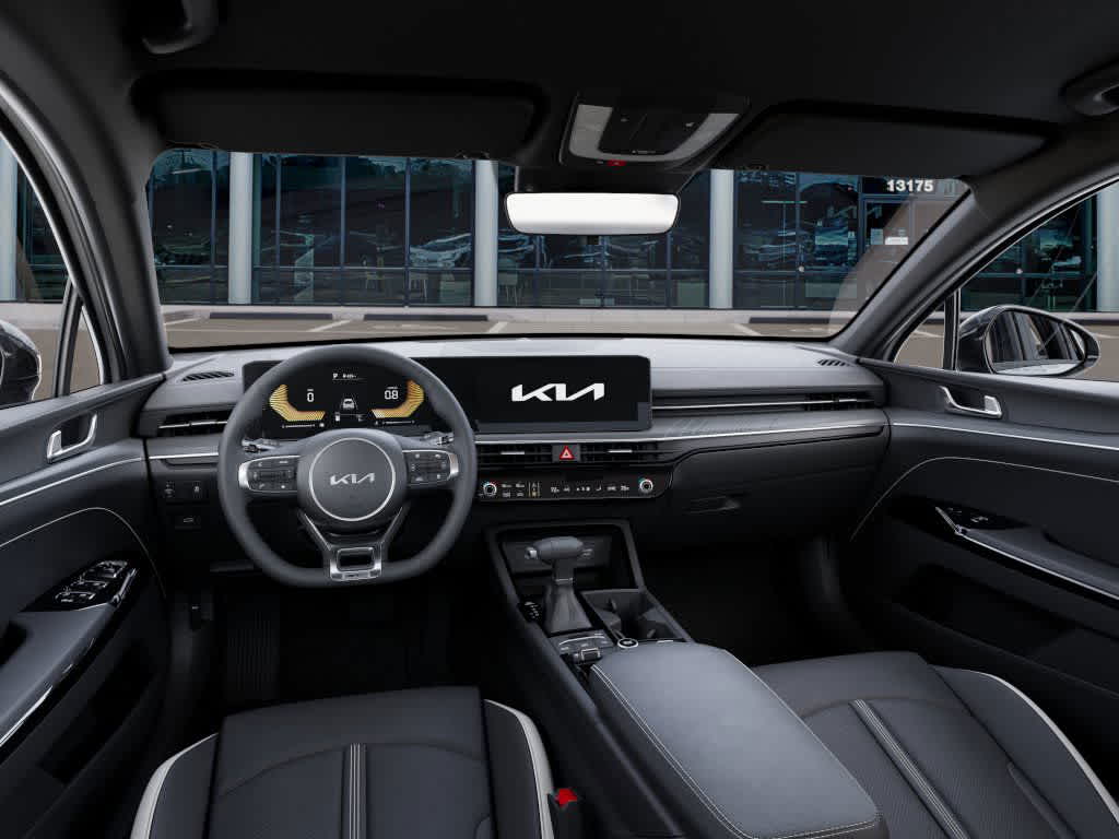 Thumbnail: 2025 Kia K5 - 14