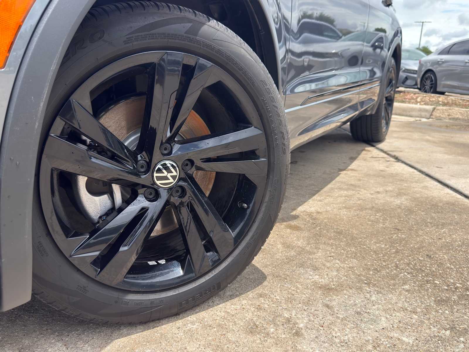 Thumbnail: 2024 Volkswagen Tiguan - 3