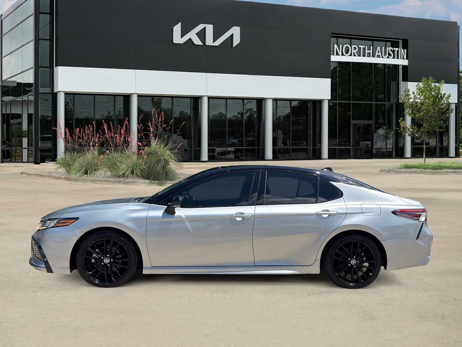 Thumbnail: 2023 Toyota Camry - 4