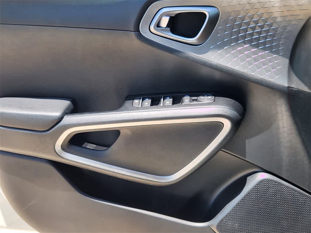 Thumbnail: 2023 Kia Soul - 23