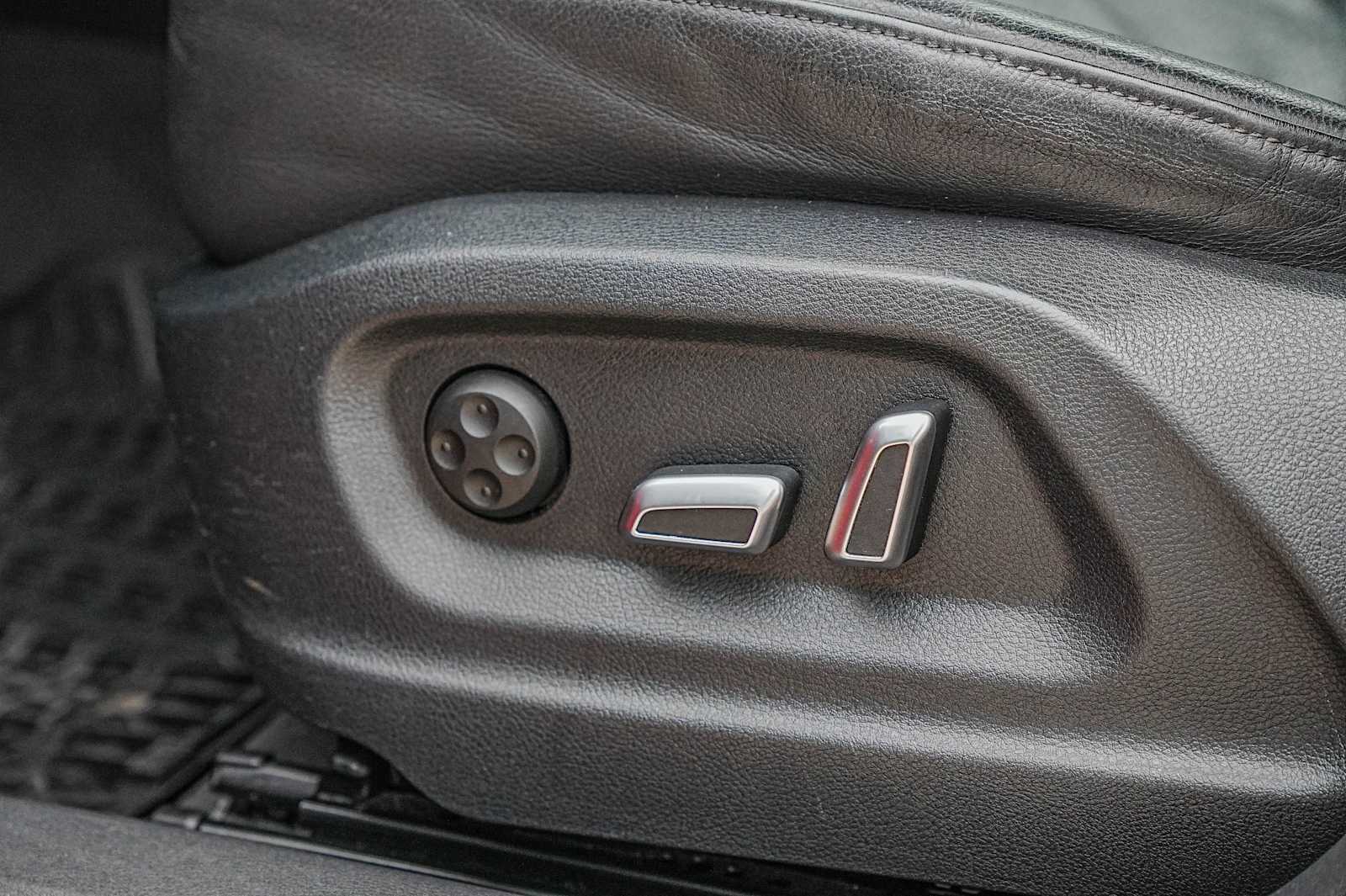 Thumbnail: 2018 Audi Q3 - 25