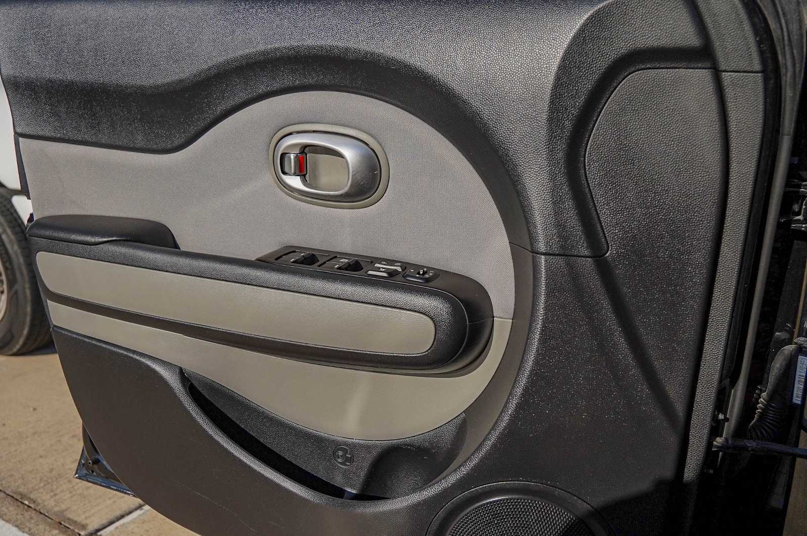 Thumbnail: 2015 Kia Soul - 21