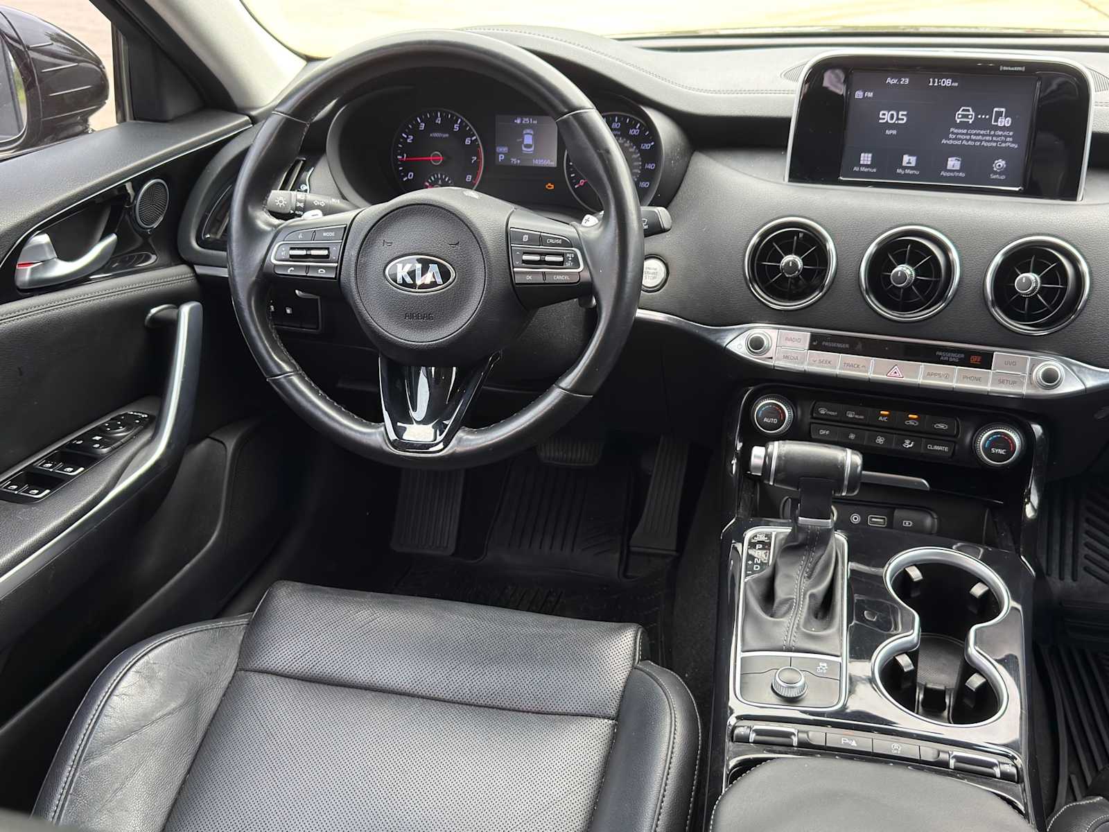 Thumbnail: 2019 Kia Stinger - 19