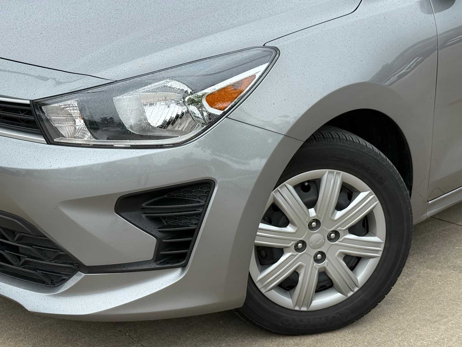 Thumbnail: 2023 Kia Rio - 5