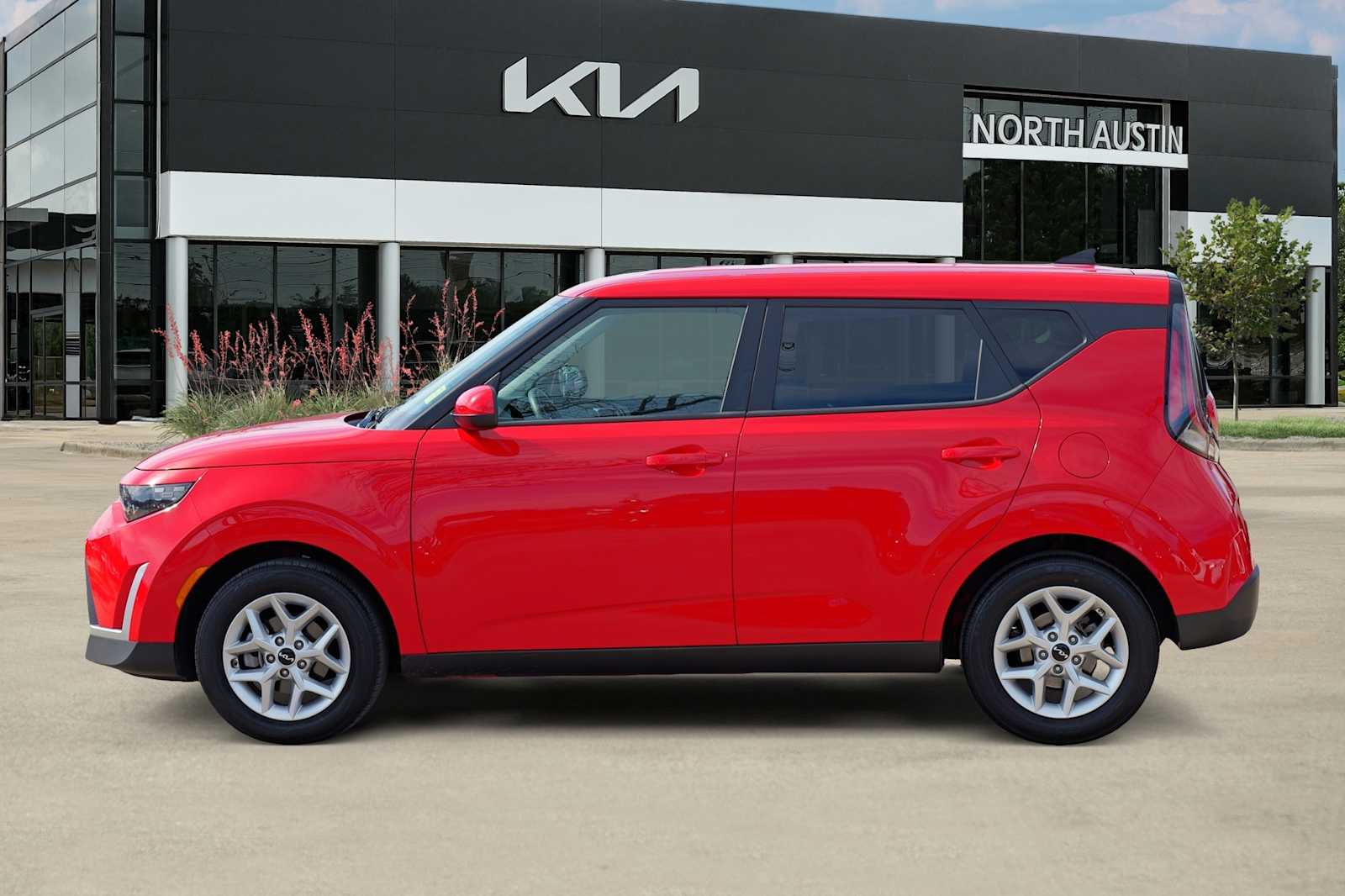 Thumbnail: 2025 Kia Soul - 17