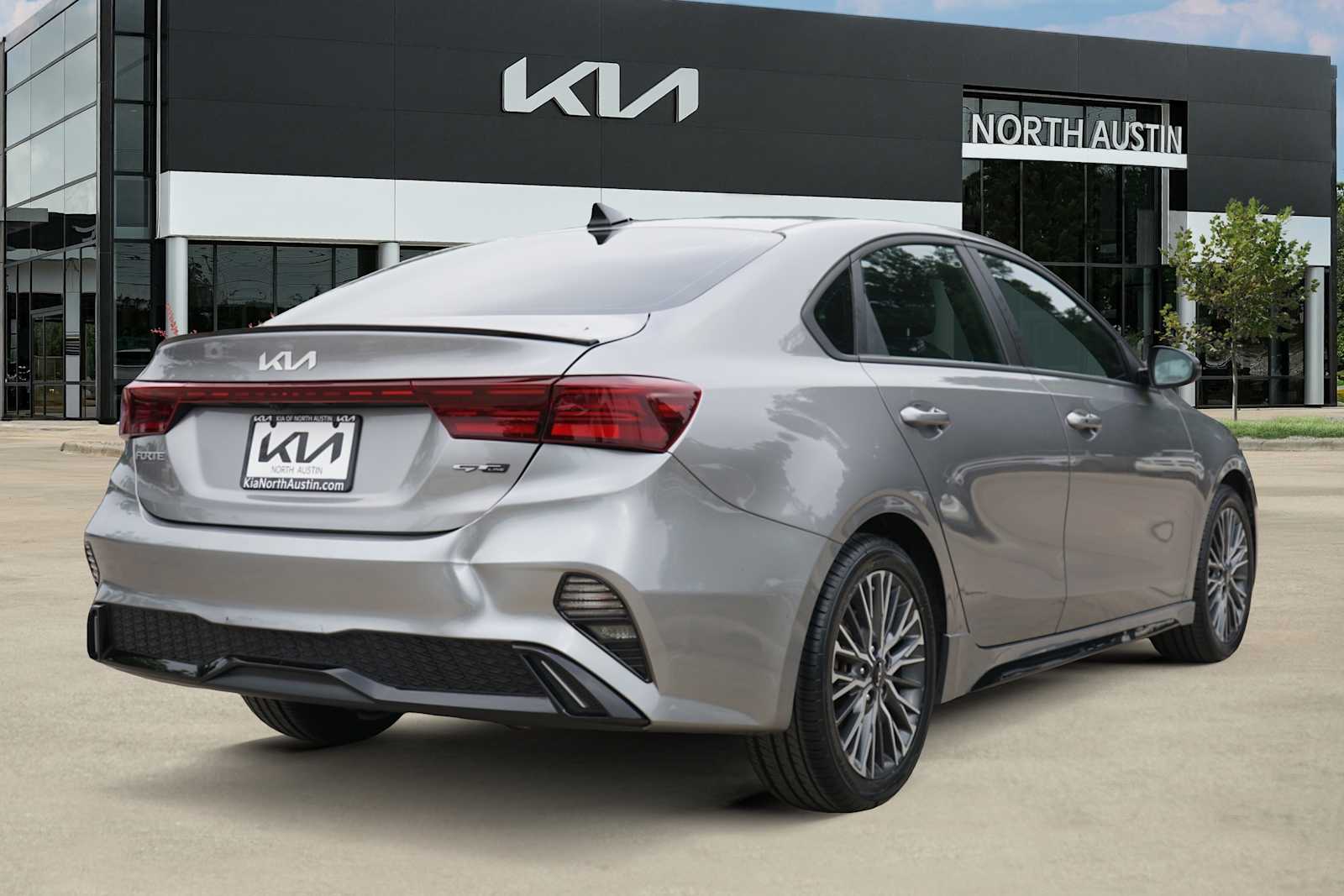 Thumbnail: 2023 Kia Forte - 4