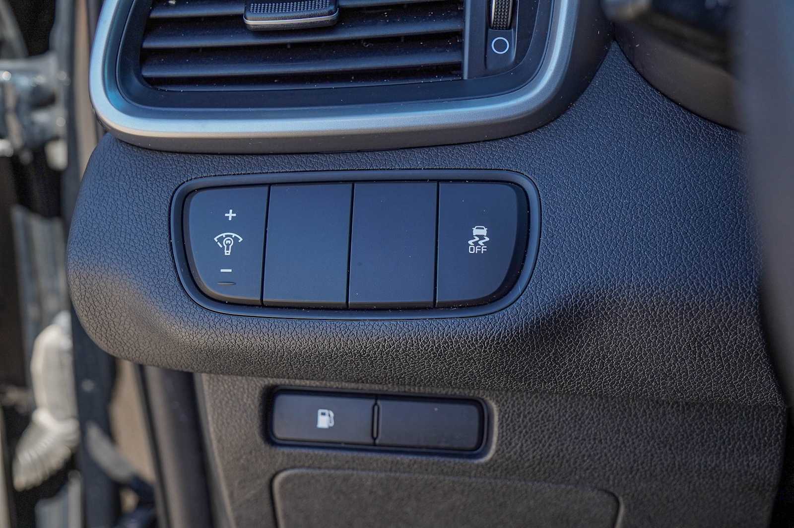 Thumbnail: 2019 Kia Sorento - 21