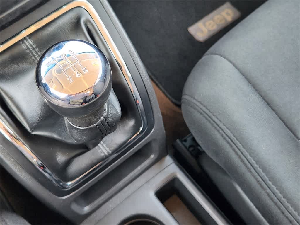 Thumbnail: 2014 Jeep Patriot - 19