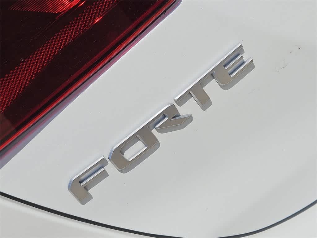 Thumbnail: 2024 Kia Forte - 11