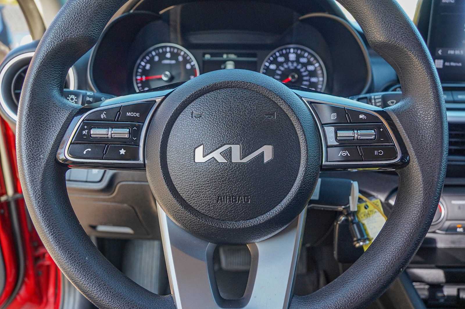 Thumbnail: 2022 Kia Forte - 12