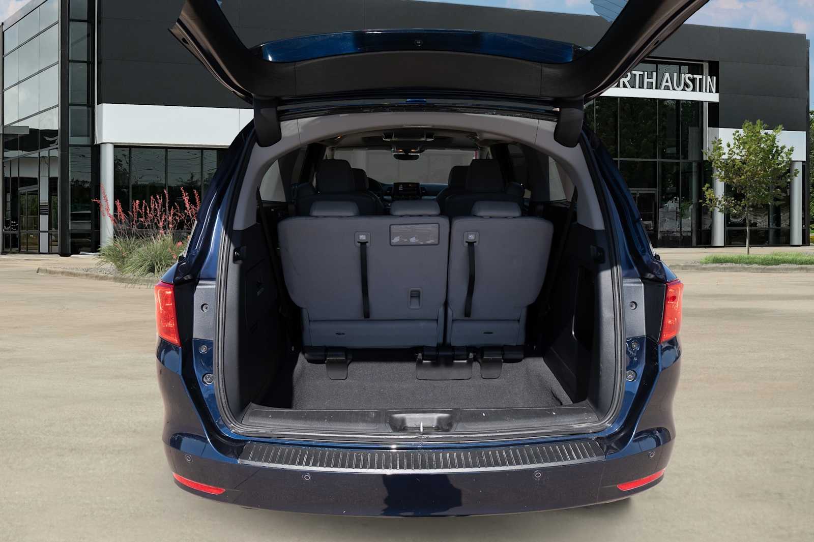 Thumbnail: 2020 Honda Odyssey - 30