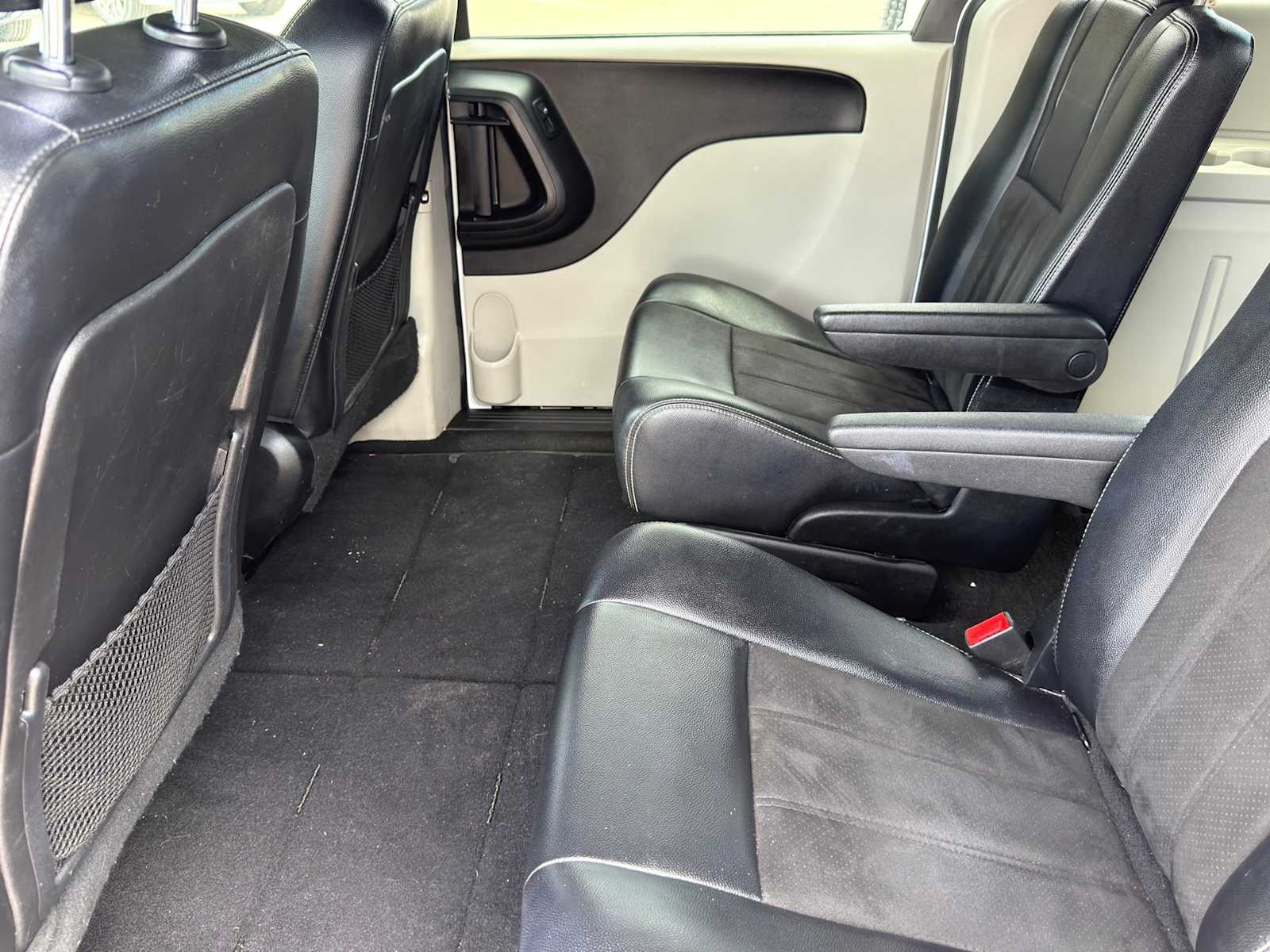 Thumbnail: 2019 Dodge Grand Caravan - 29