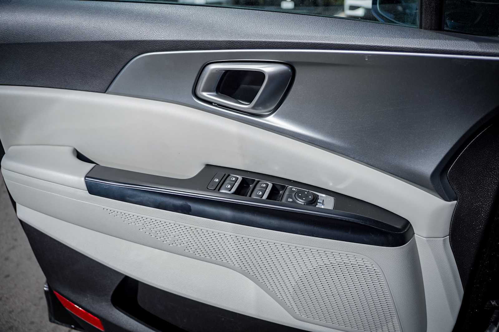 Thumbnail: 2024 Kia Carnival - 20