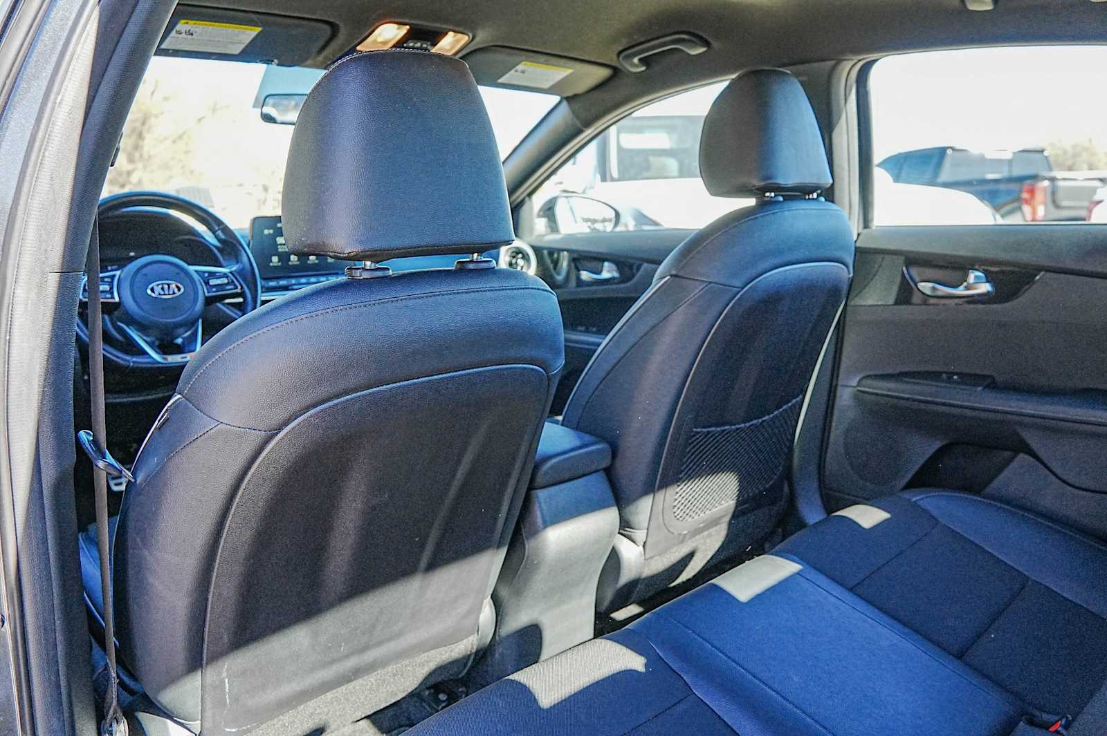 Thumbnail: 2021 Kia Forte - 28