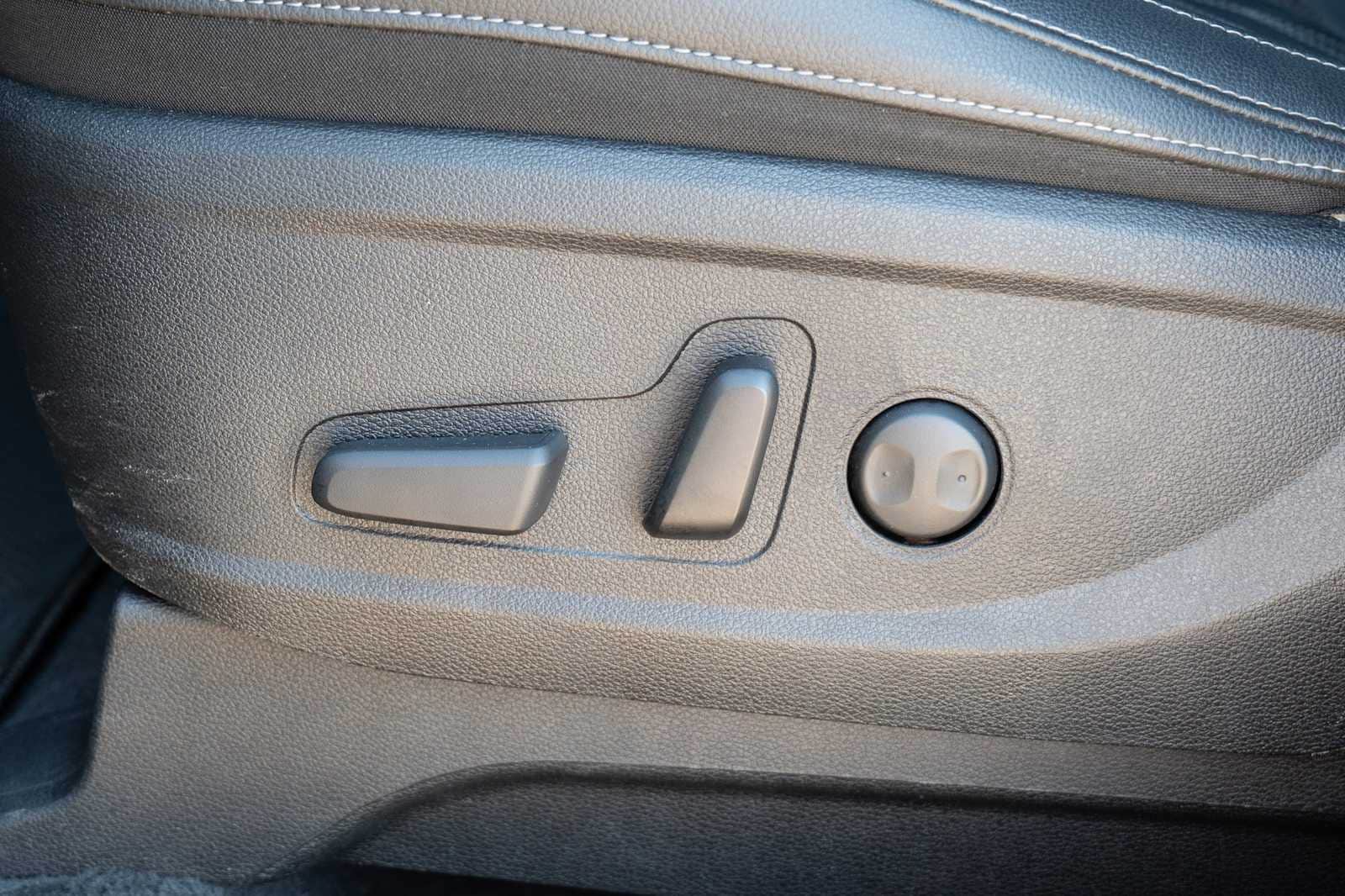 Thumbnail: 2023 Kia Telluride - 22