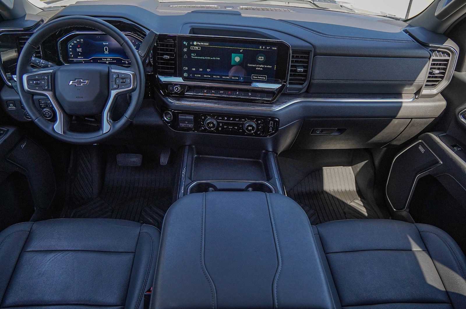 Thumbnail: 2024 Chevrolet Silverado 2500 - 25