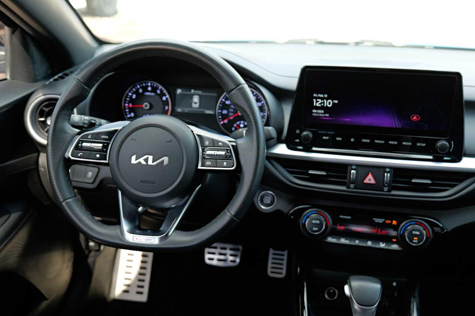 Thumbnail: 2024 Kia Forte - 27