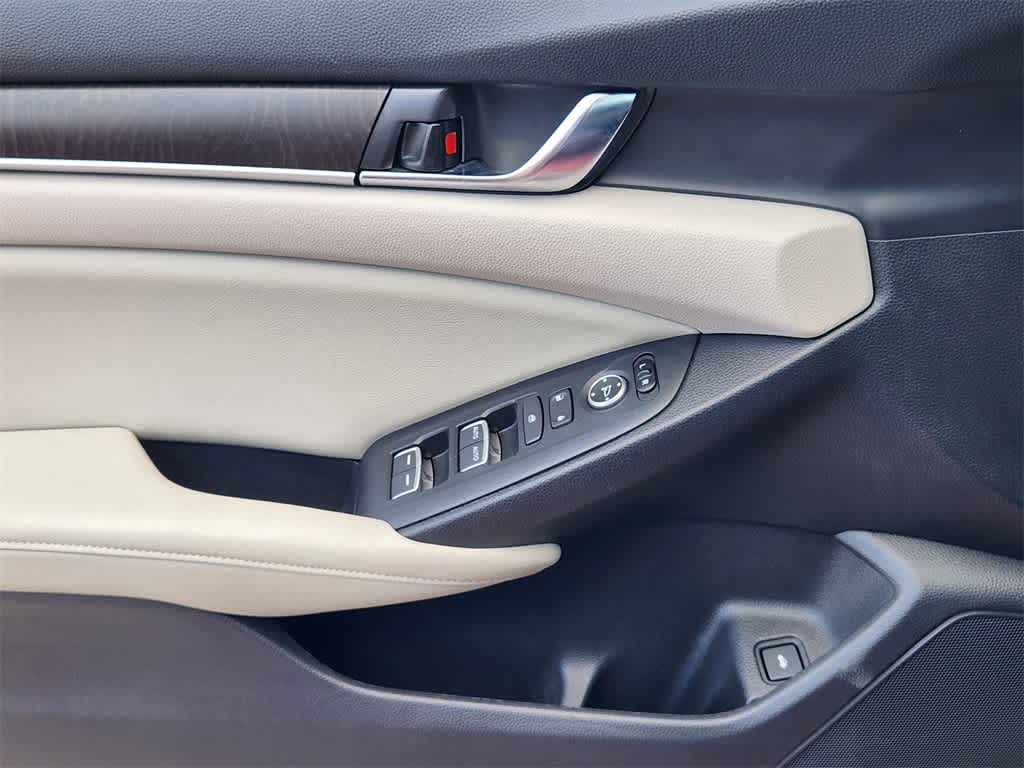 Thumbnail: 2018 Honda Accord - 23