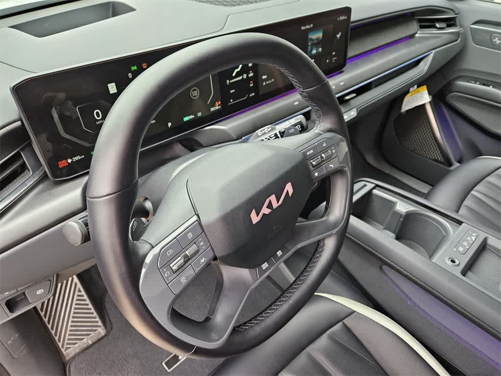 Thumbnail: 2024 Kia EV9 - 2