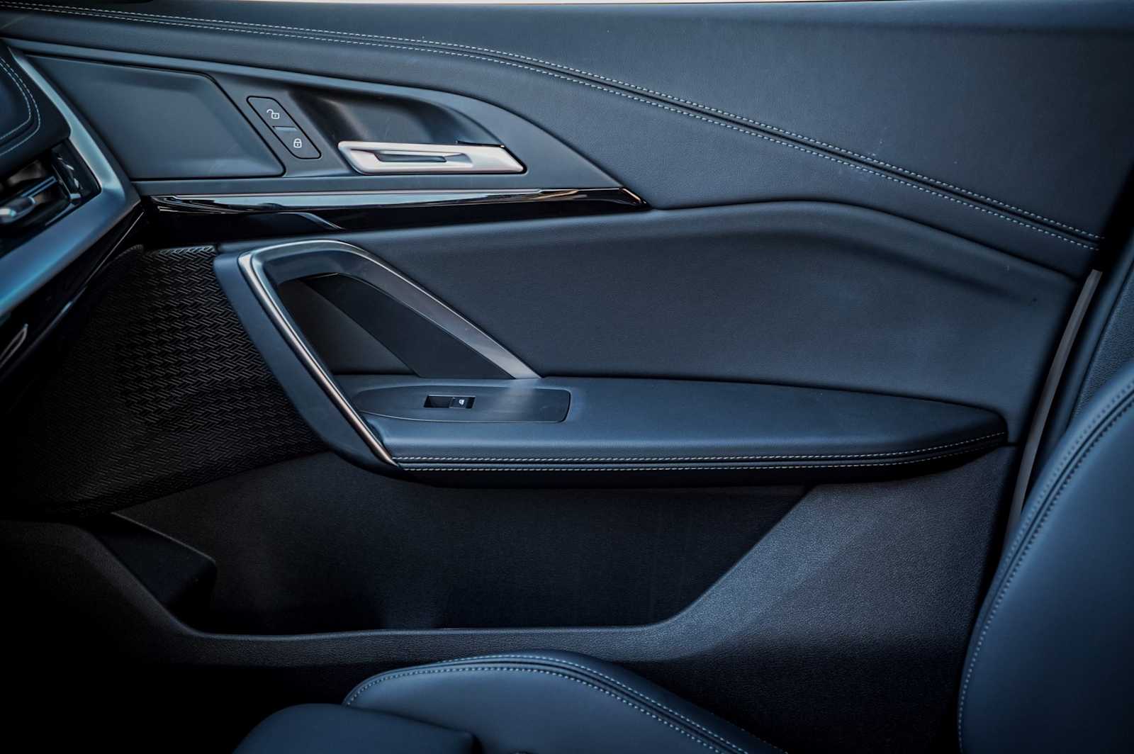 Thumbnail: 2024 BMW X1 - 14