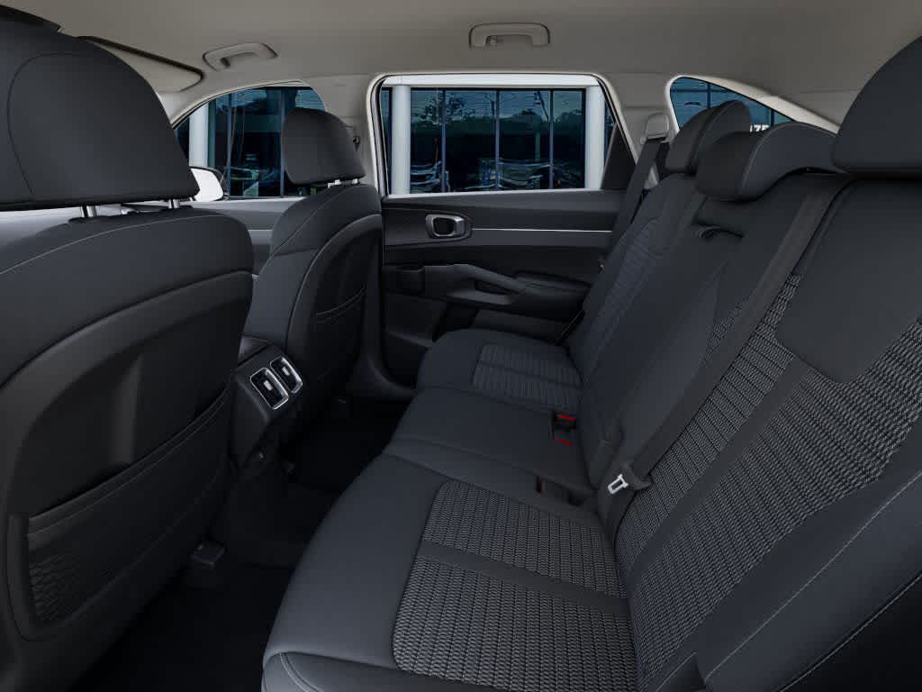 2025 Kia Sorento LX 18