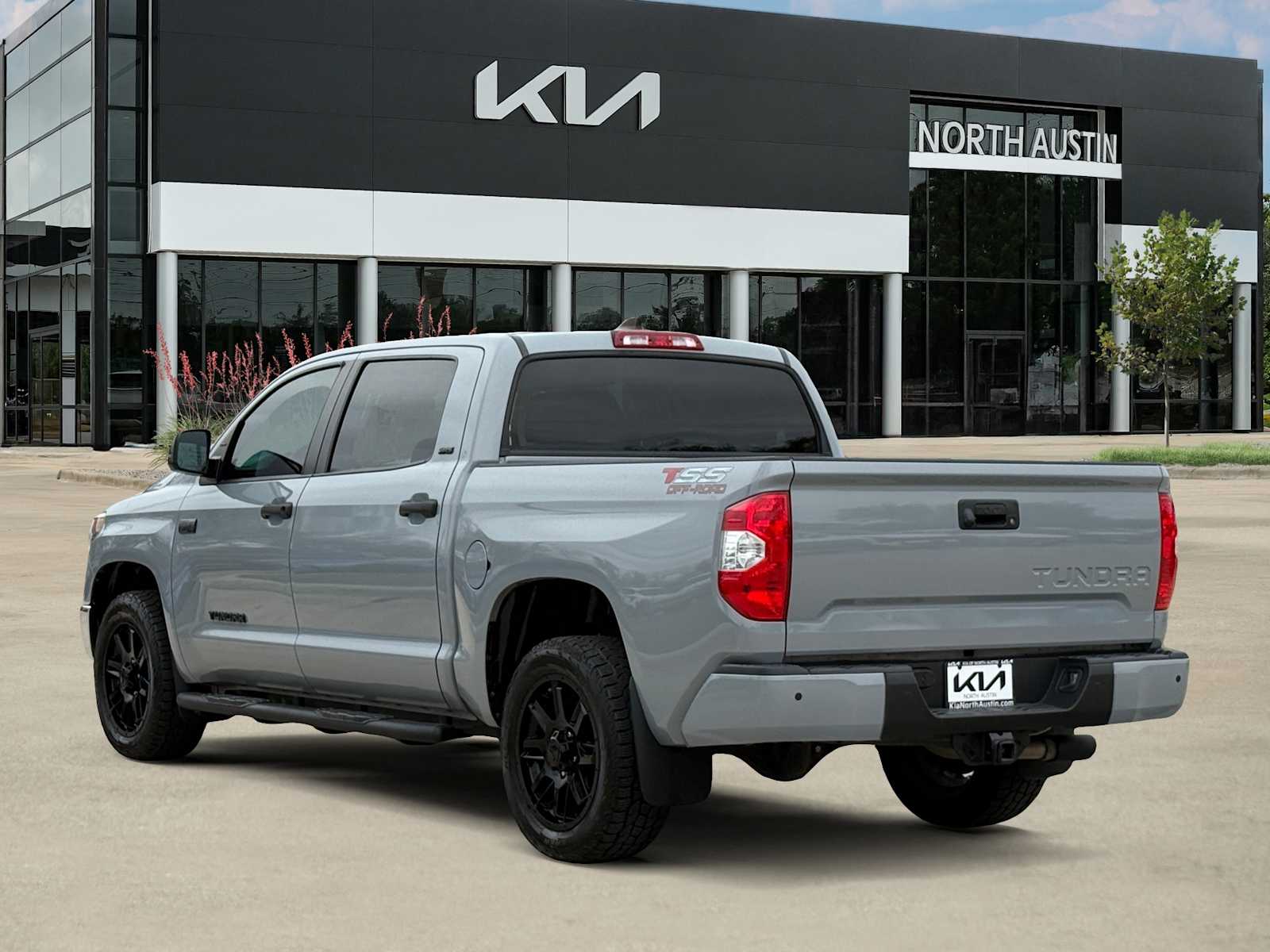 Thumbnail: 2021 Toyota Tundra - 13