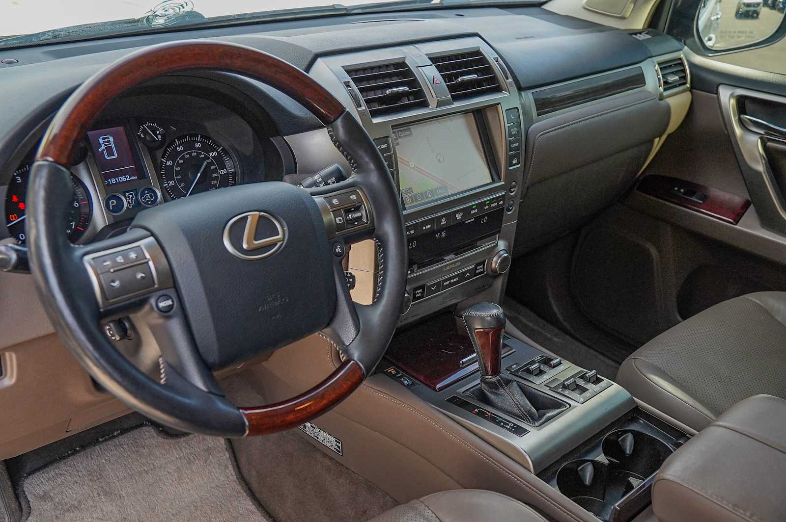 Thumbnail: 2015 Lexus GX - 9
