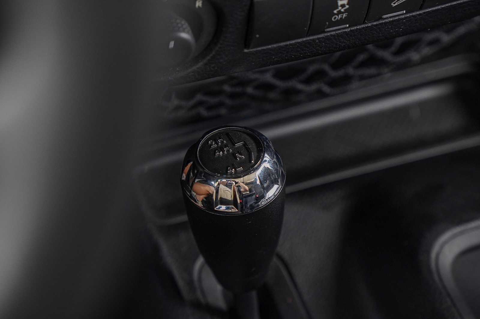 Thumbnail: 2016 Jeep Wrangler - 21